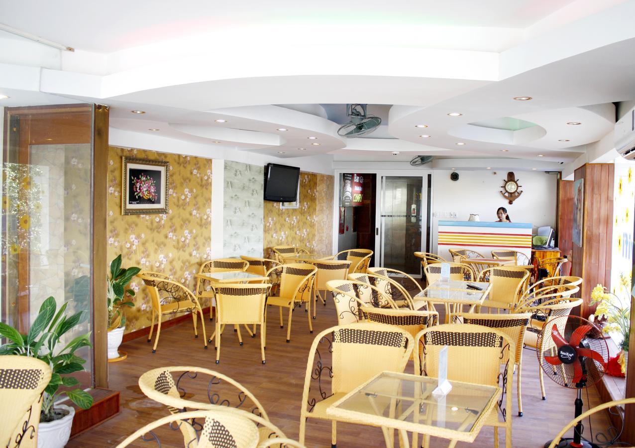Camry Hotel Дананг Екстериор снимка